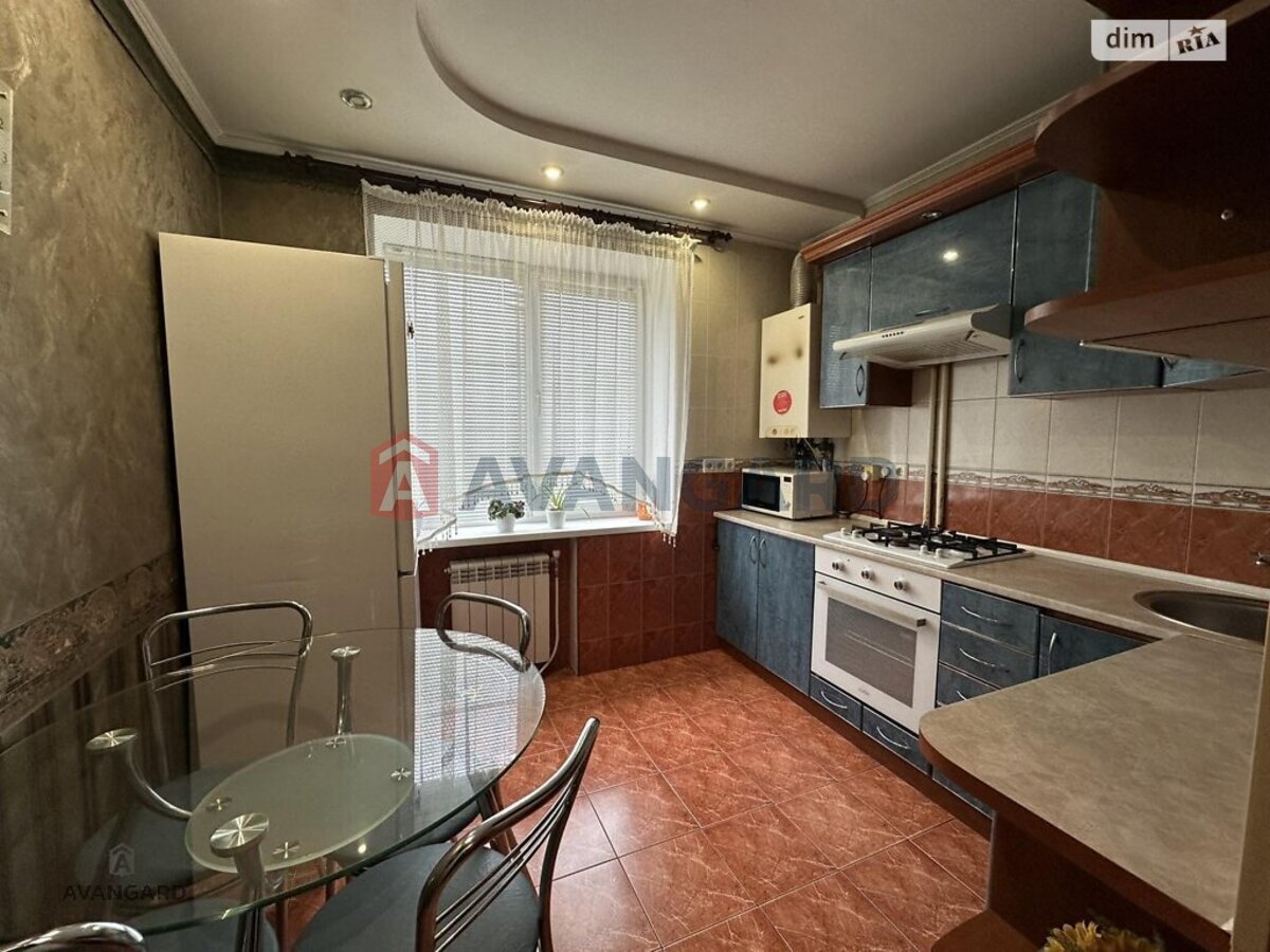 2 ����. ��������, 49,8/27/6 ��. �., 5/5 ���� ���� 11