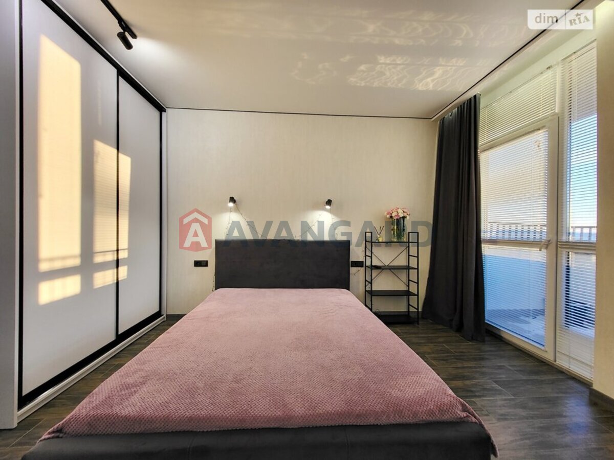 1 ��. ��������, 31/-/- ��. �., 12/16 ������ ���� 6