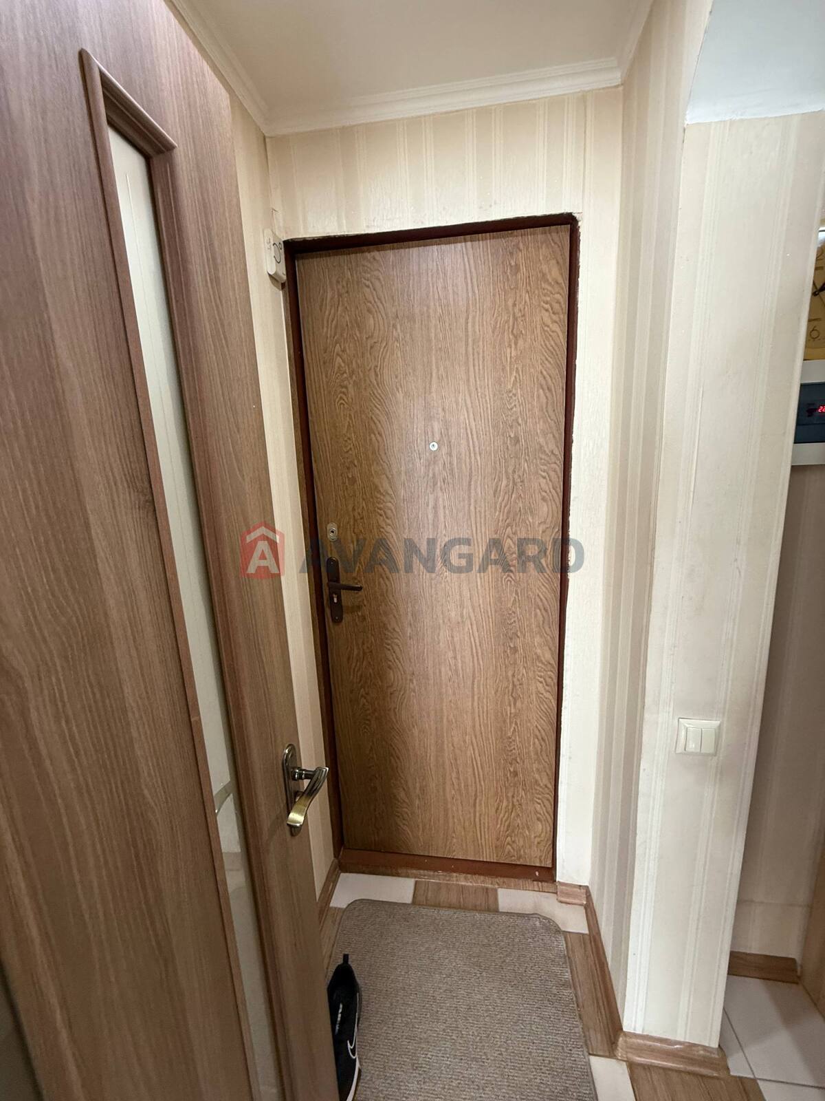 1 ��. ��������, 32/-/6 ��. �., 4/5 ������ ���� 4