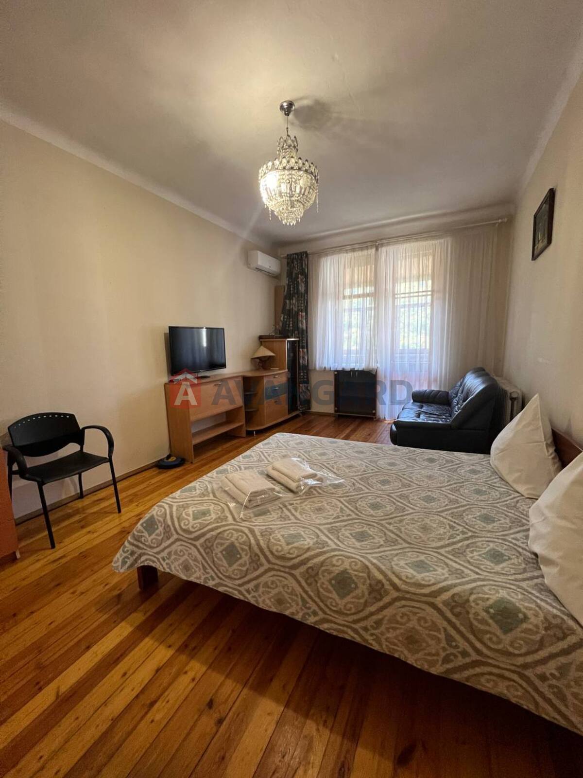 2 ��. ��������, 56/37/8 ��. �., 4/4 ������ ���� 2