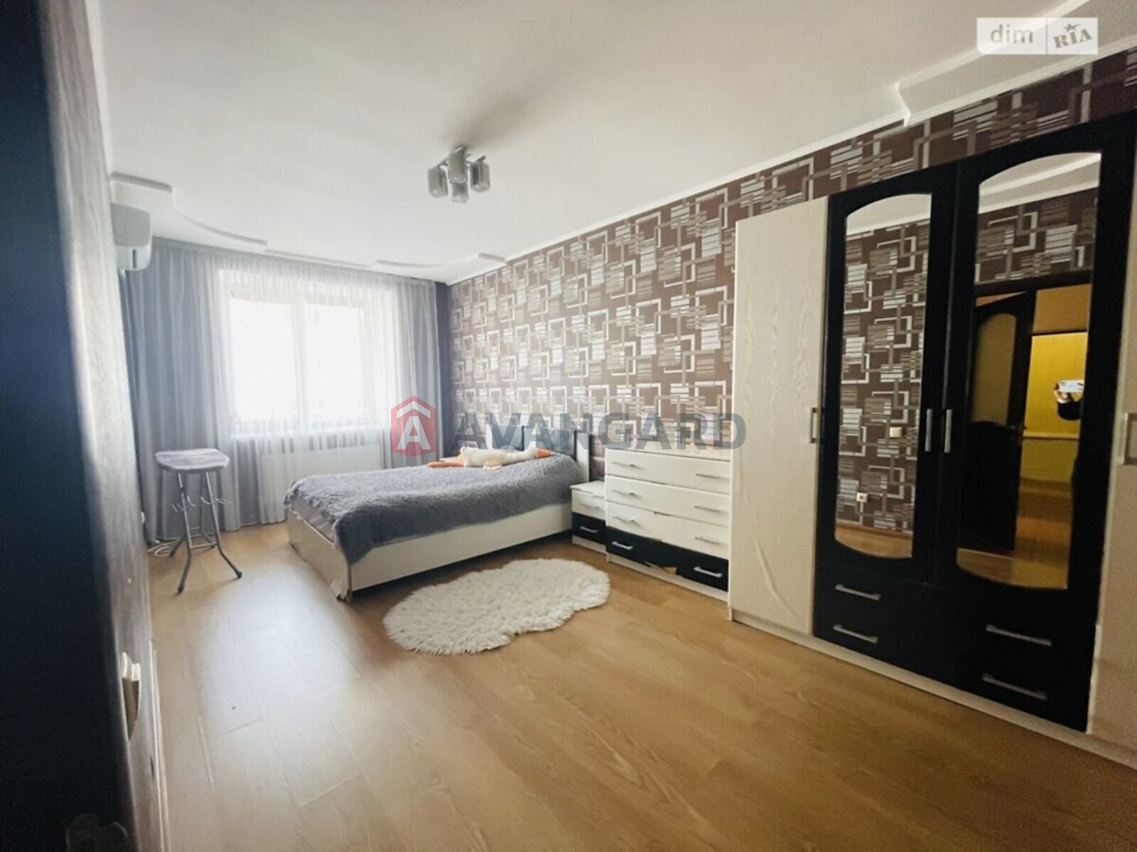 2 ��. ��������, 75/38/- ��. �., 8/11 ������ ���� 14