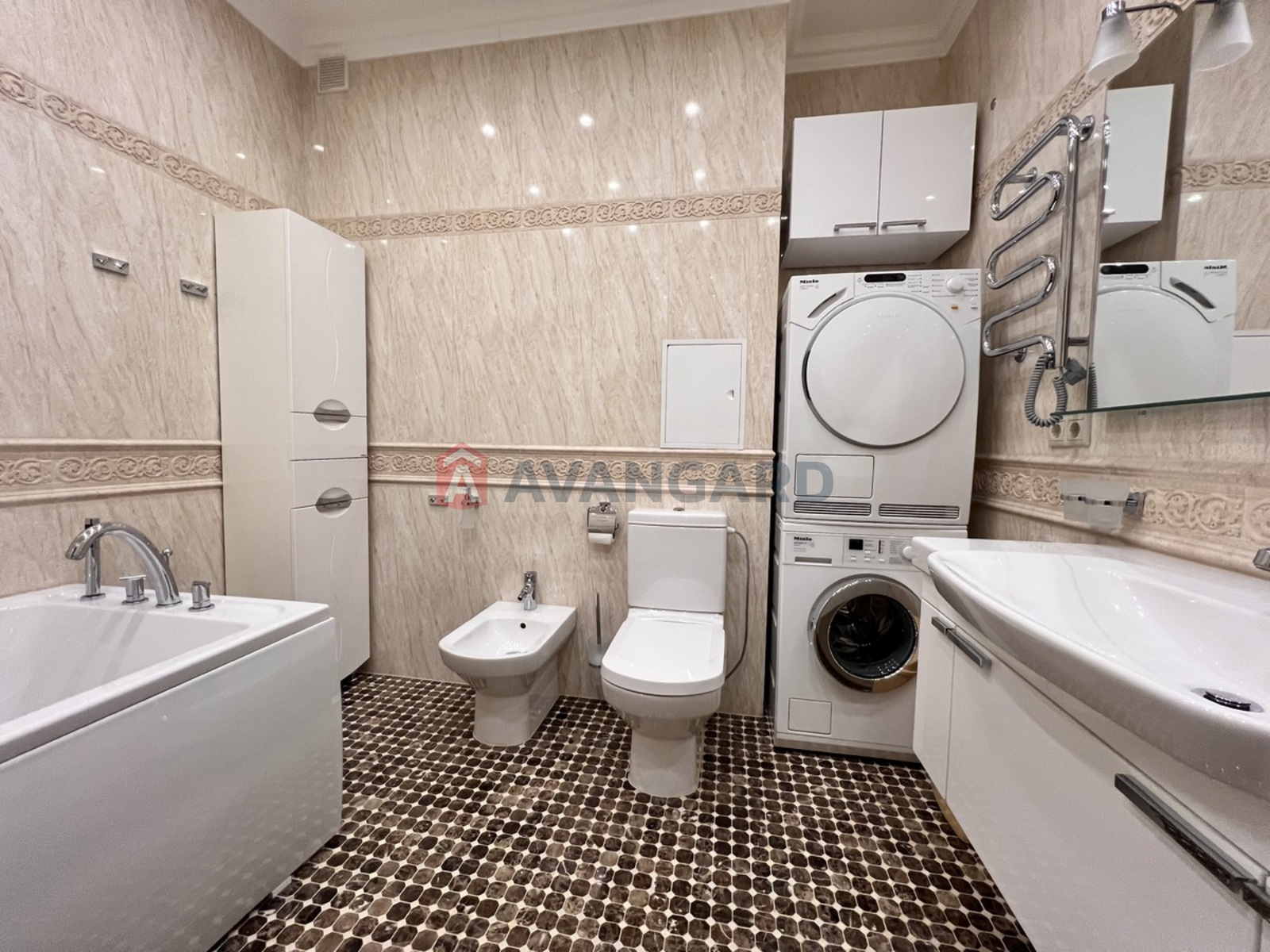 4 ��. ��������, 150/70/18 ��. �., 15/25 ������ ���� 13