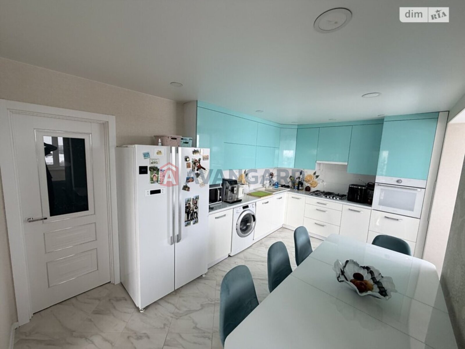 4 ��. ��������, 124/74/19 ��. �., 10/11 ������ ���� 8