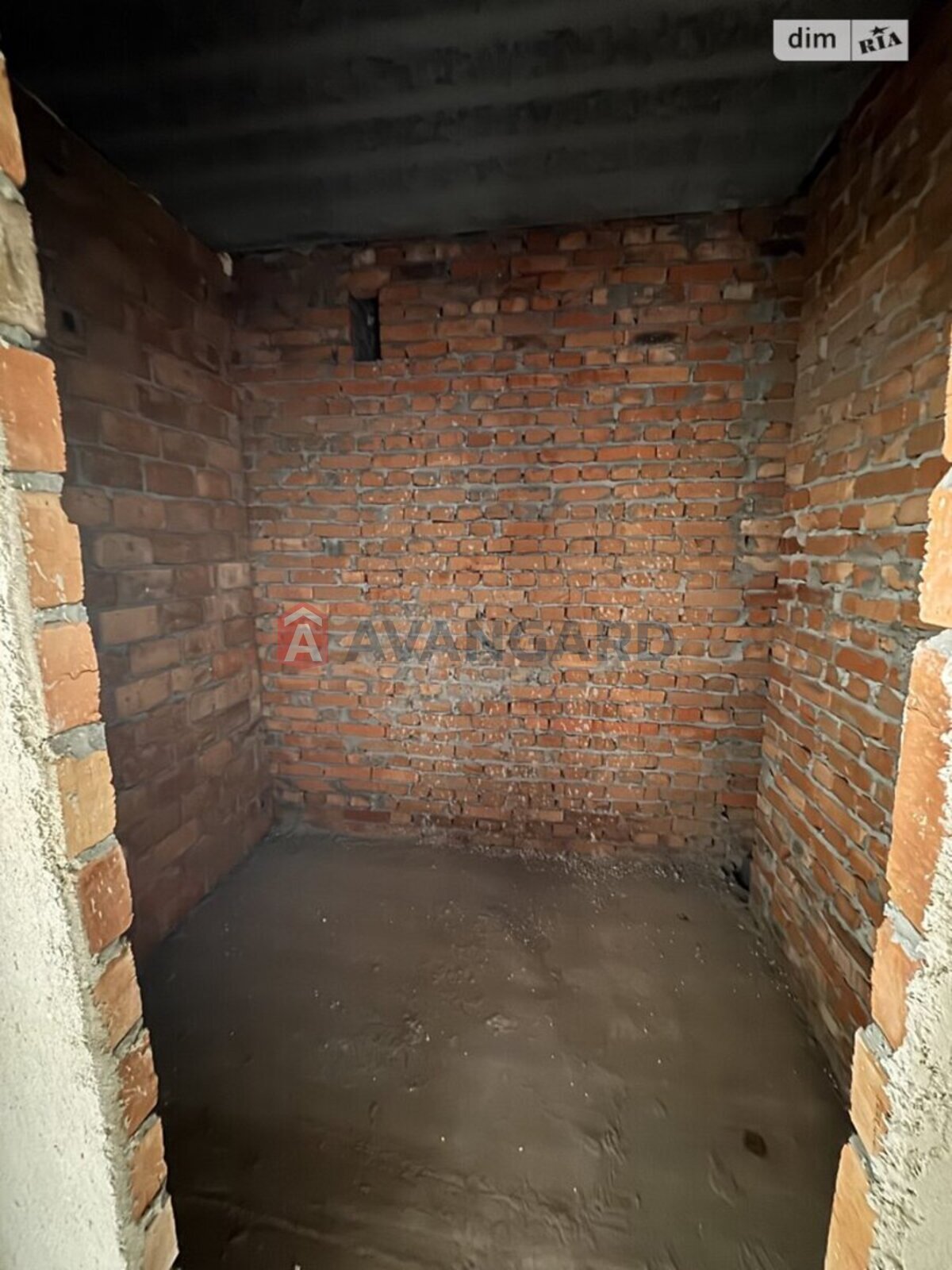 1 ��. ��������, 41/16/16 ��. �., 3/9 ������ ���� 18