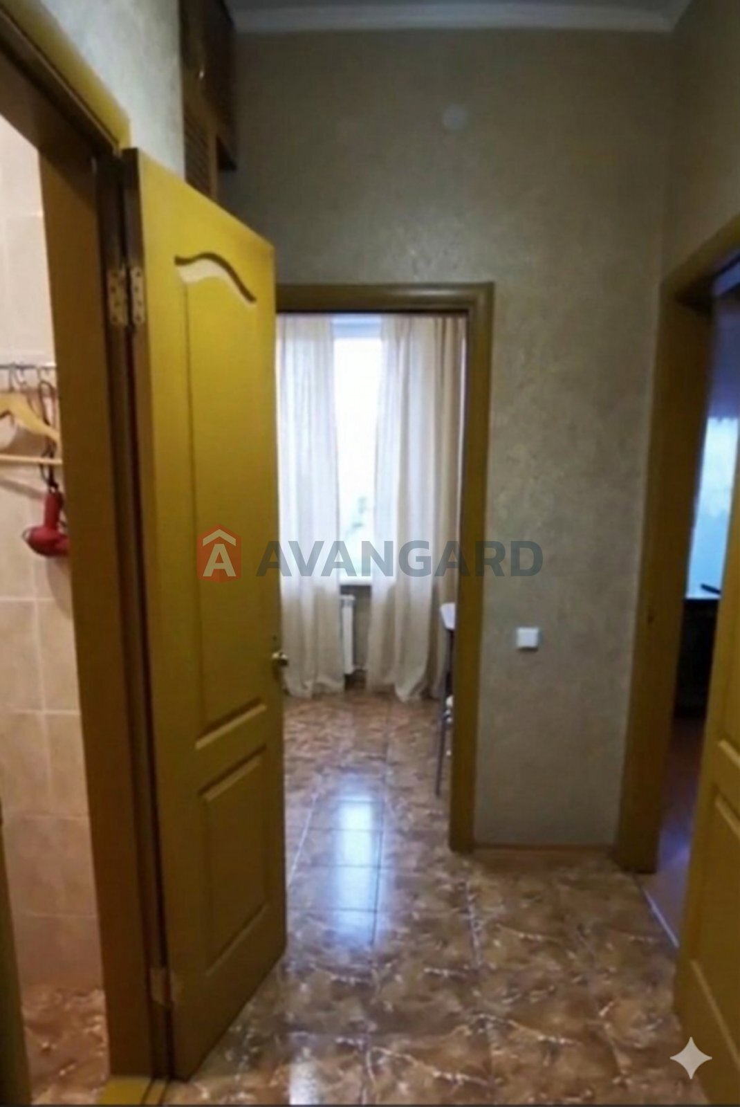 1 ��. ��������, 37/-/8 ��. �., 5/5 ������ ���� 2