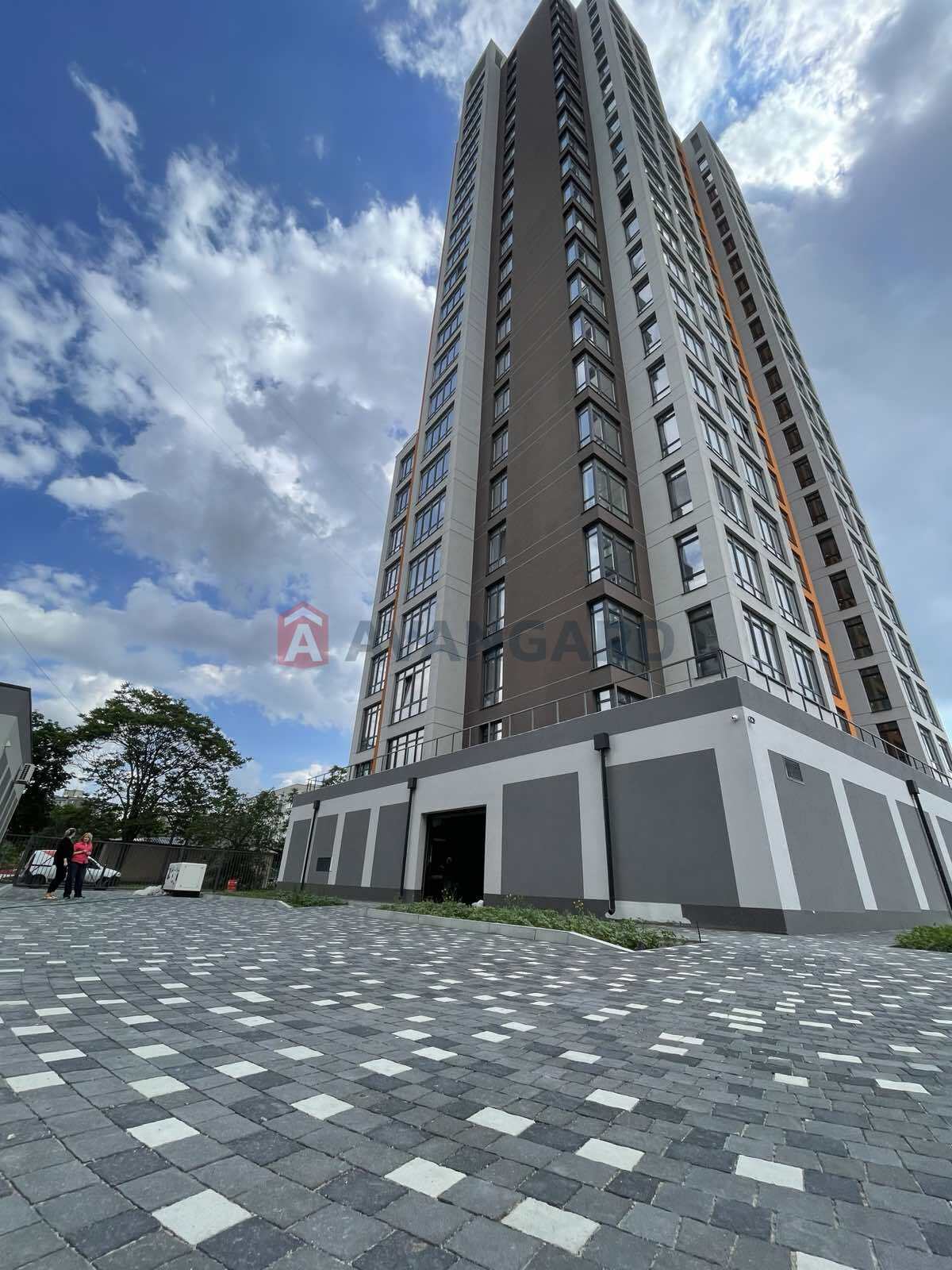 2 ��. ��������, 46/20/12 ��. �., 15/23 ������ ���� 1