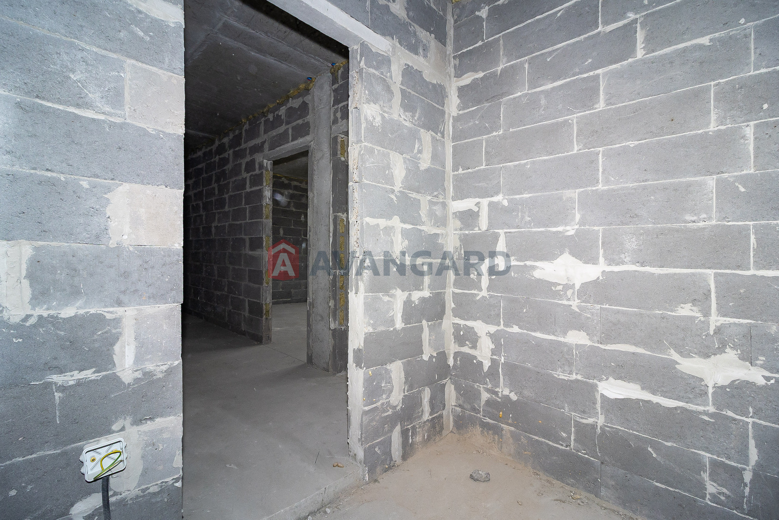 2 ��. ��������, 70/31.2/18.1 ��. �., 11/13 ������ ���� 18