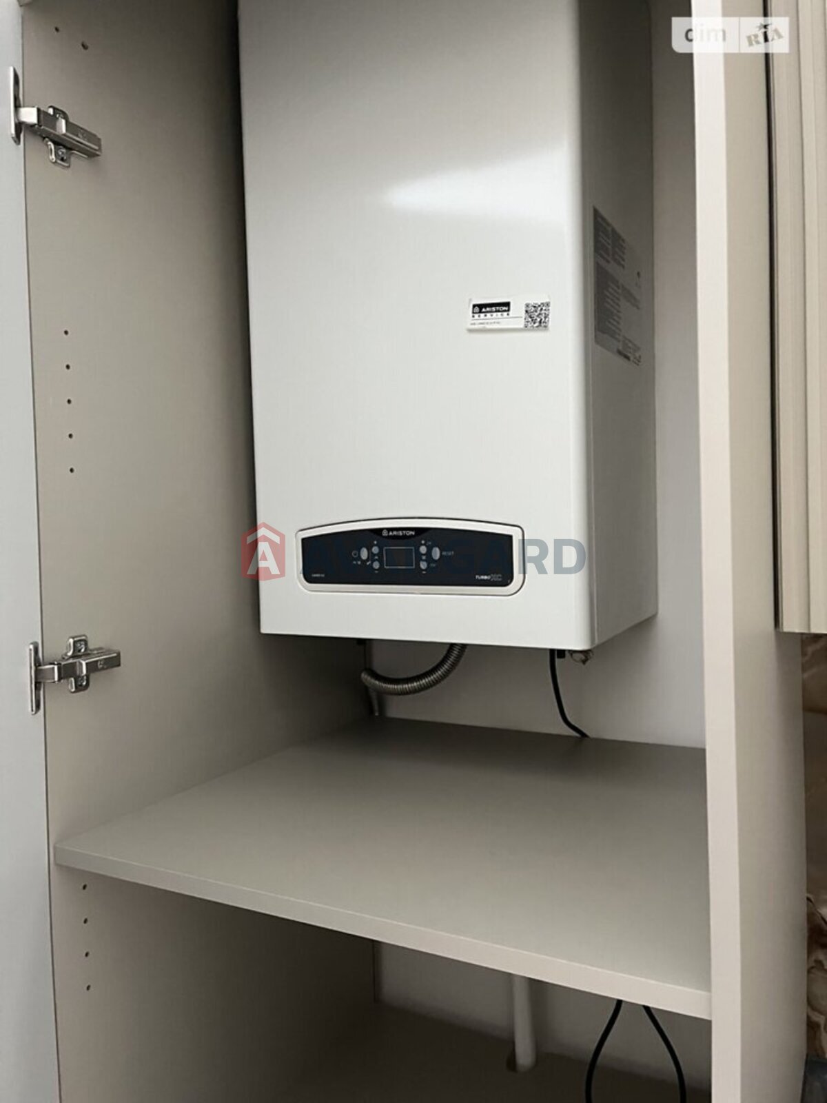 2 ����. ��������, 66/32/17 ��. �., 8/10 ���� ���� 11