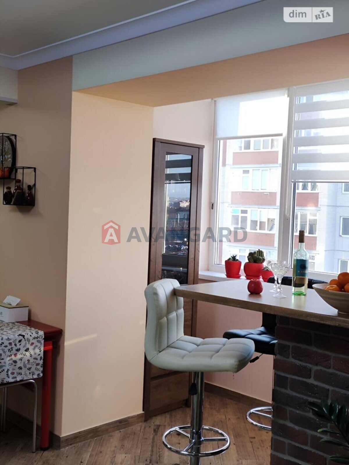 2 ��. ��������, 78/59/11 ��. �., 4/5 ������ ���� 5