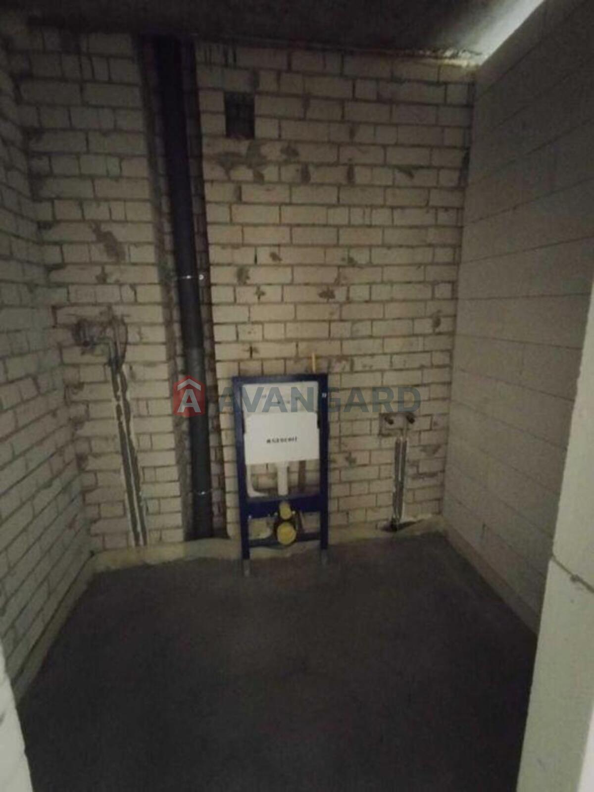 2 ��. ��������, 58/-/15 ��. �., 3/10 ������ ���� 12