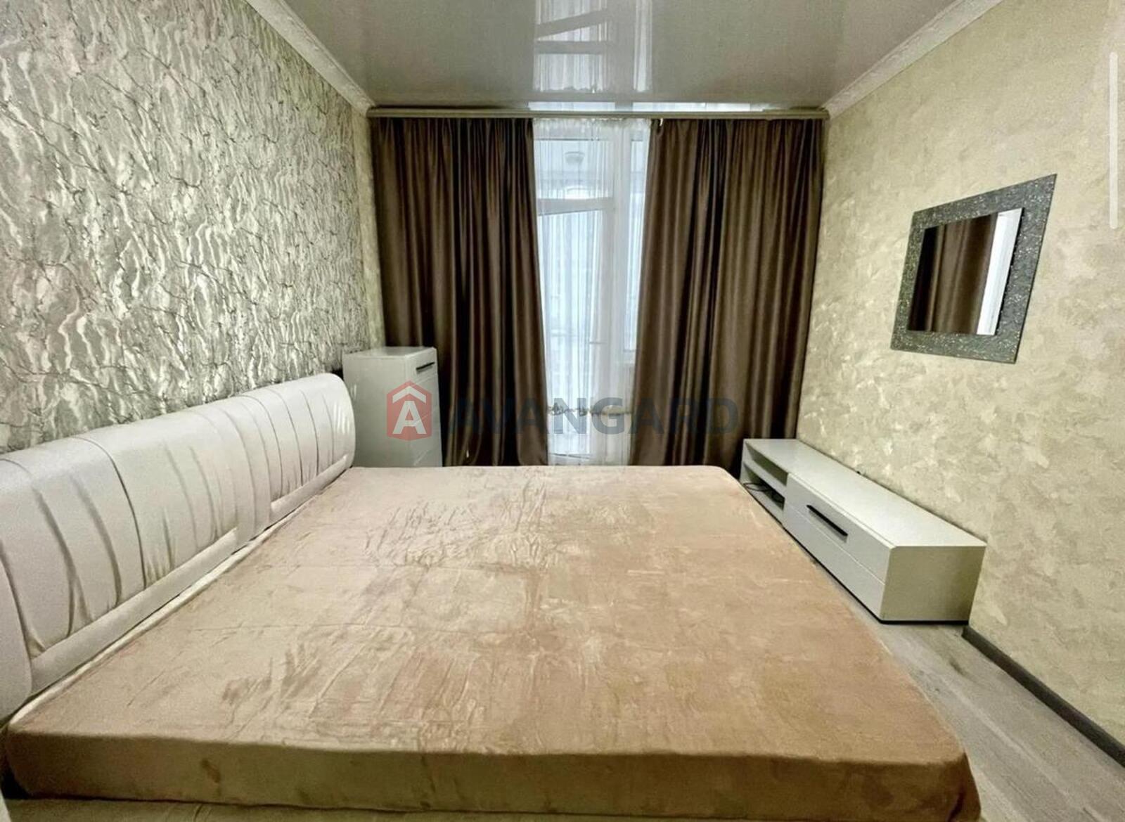 3 ��. ��������, 76/-/32 ��. �., 22/25 ������ ���� 7