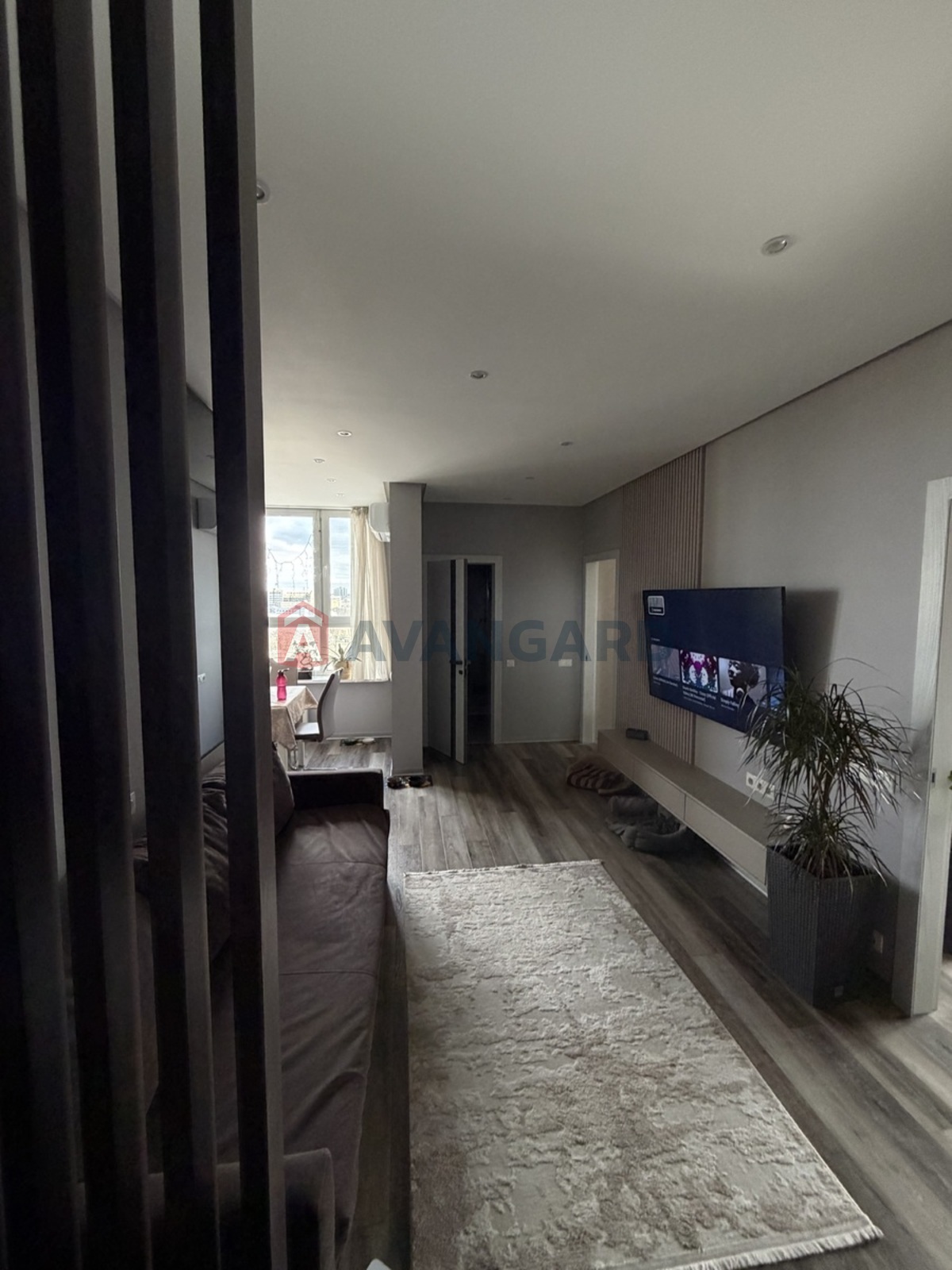 2 ��. ��������, 67/51/11 ��. �., 11/26 ������ ���� 18