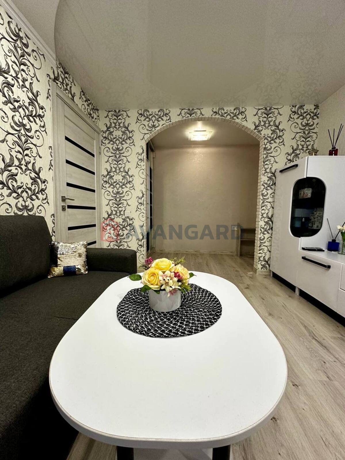 2 ��. ��������, 44/-/7 ��. �., 1/5 ������ ���� 5