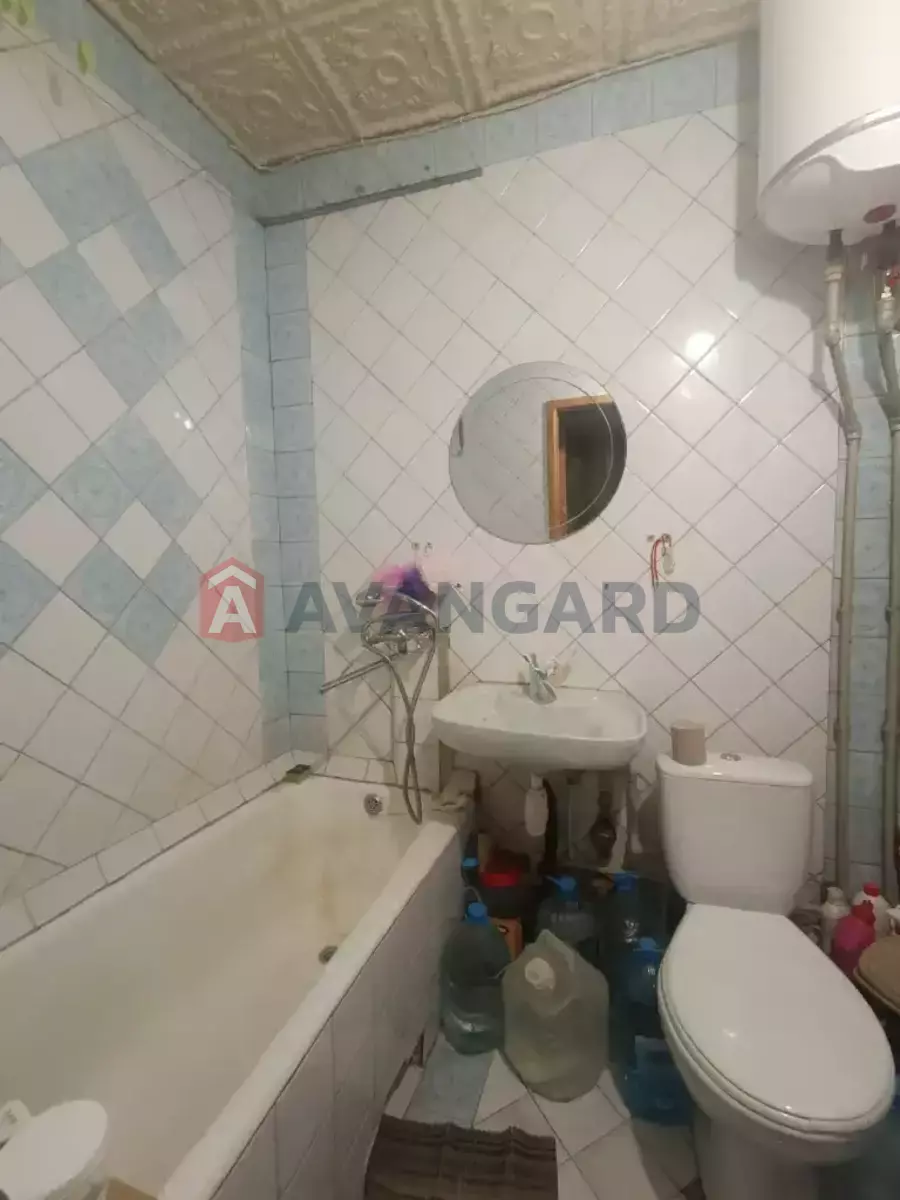 2 ��. ��������, 44/28/6 ��. �., 1/5 ������ ���� 8