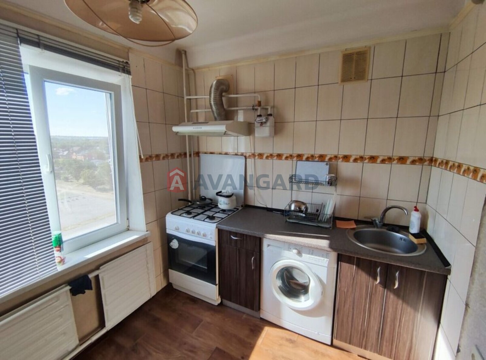 1 ��. ��������, 32/-/7 ��. �., 8/9 ������ ���� 1