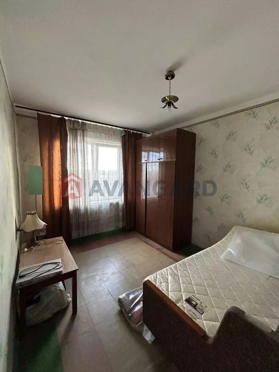 4 ��. ��������, 84/-/10 ��. �., 6/9 ������ ���� 9