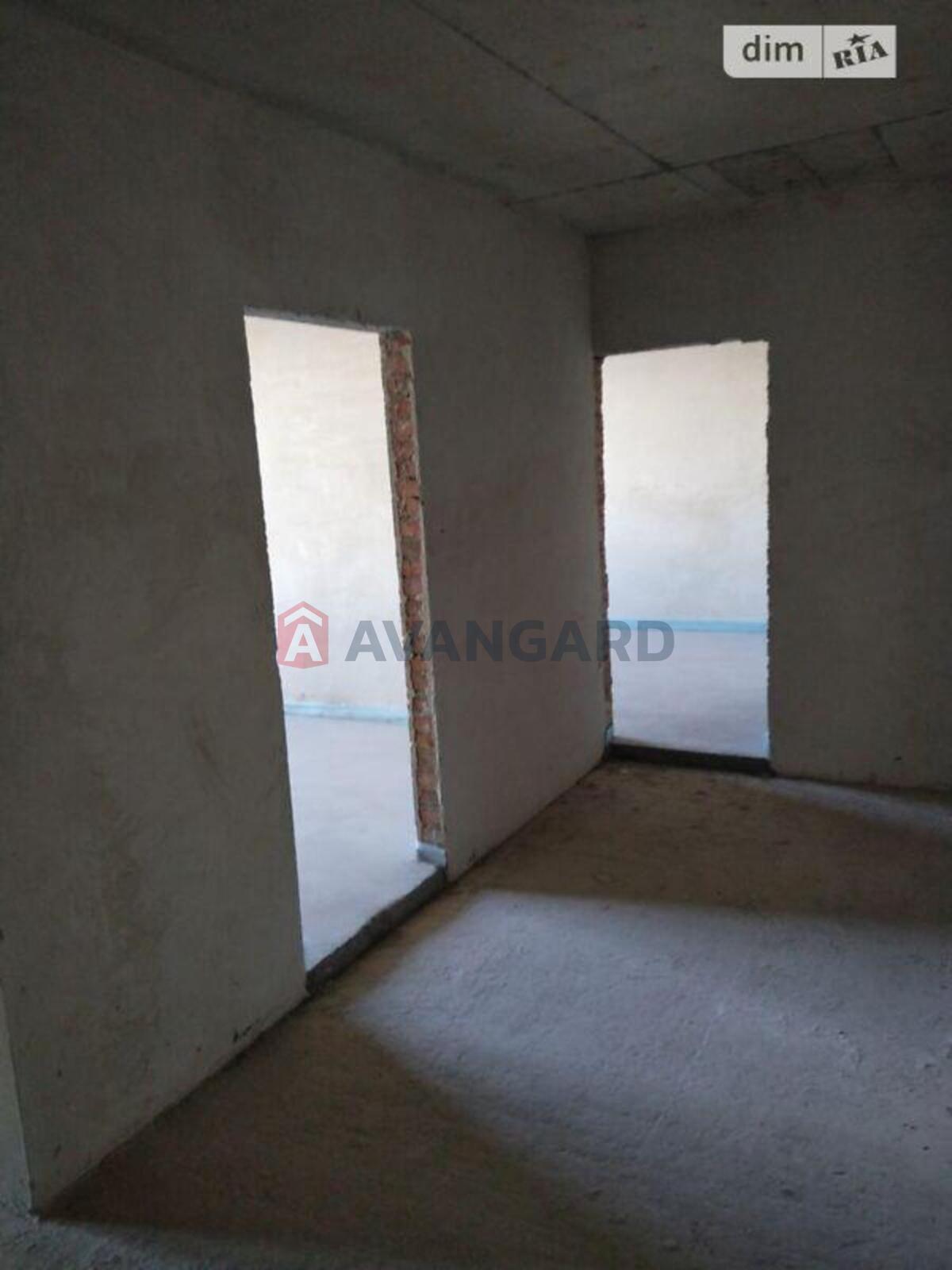 2 ��. ��������, 77/34/10 ��. �., 4/8 ������ ���� 8