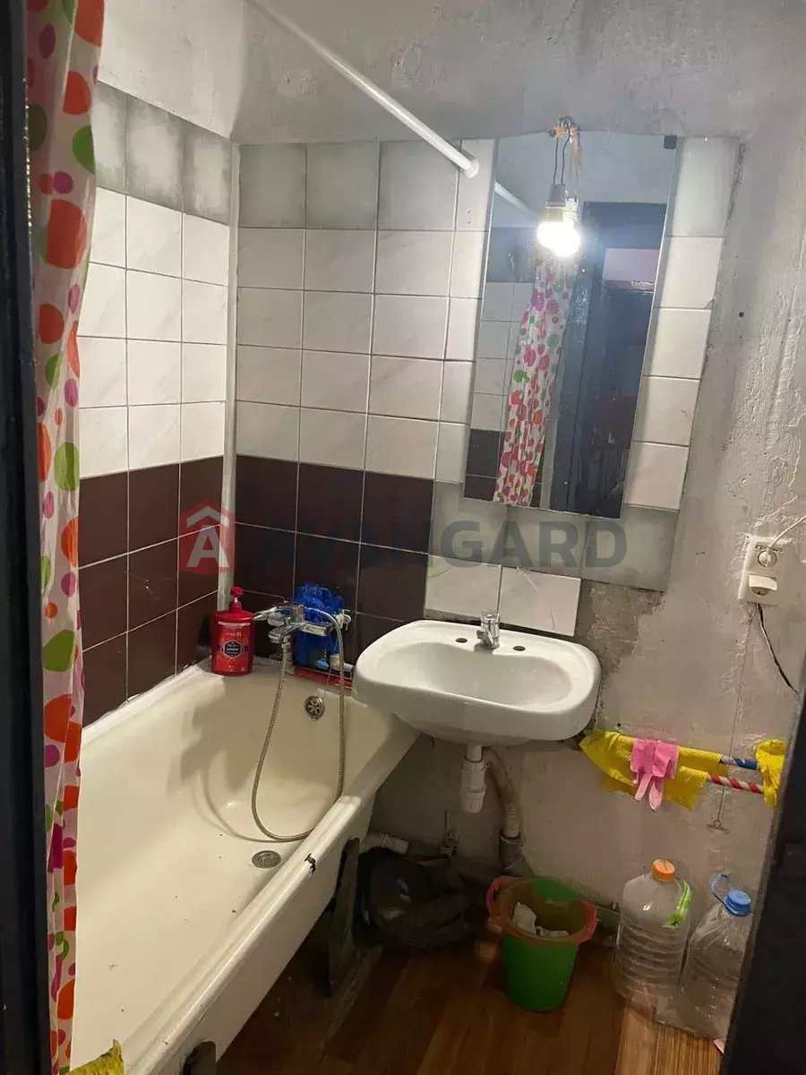 3 ��. ��������, 57/-/7 ��. �., 9/9 ������ ���� 5