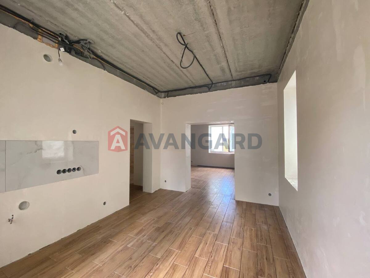 6 ��. ��������, 180/-/15 ��. �., -/2 ������ ���� 14