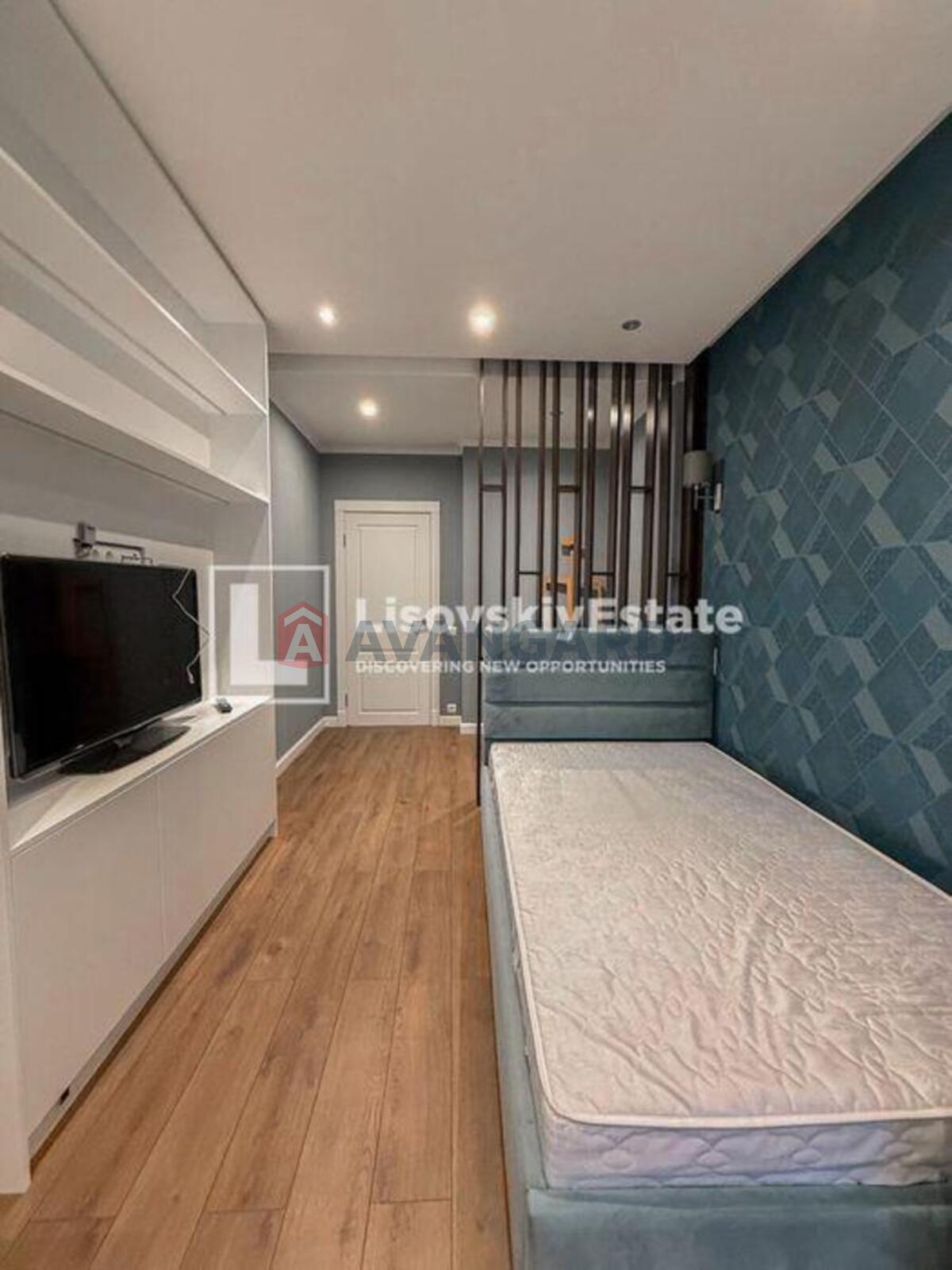 3 ��. ��������, 130/-/20 ��. �., 12/25 ������ ���� 11