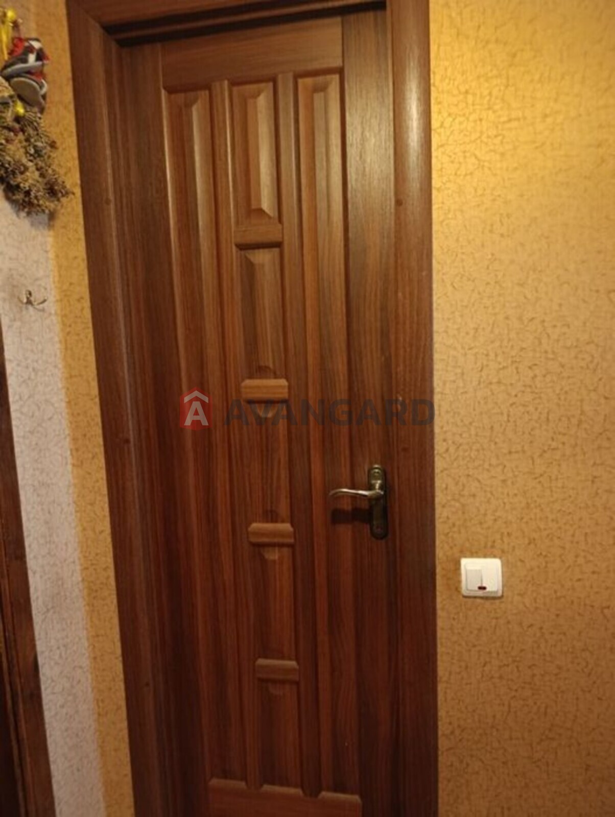 1 ��. ��������, 36/-/9 ��. �., 3/10 ������ ���� 23