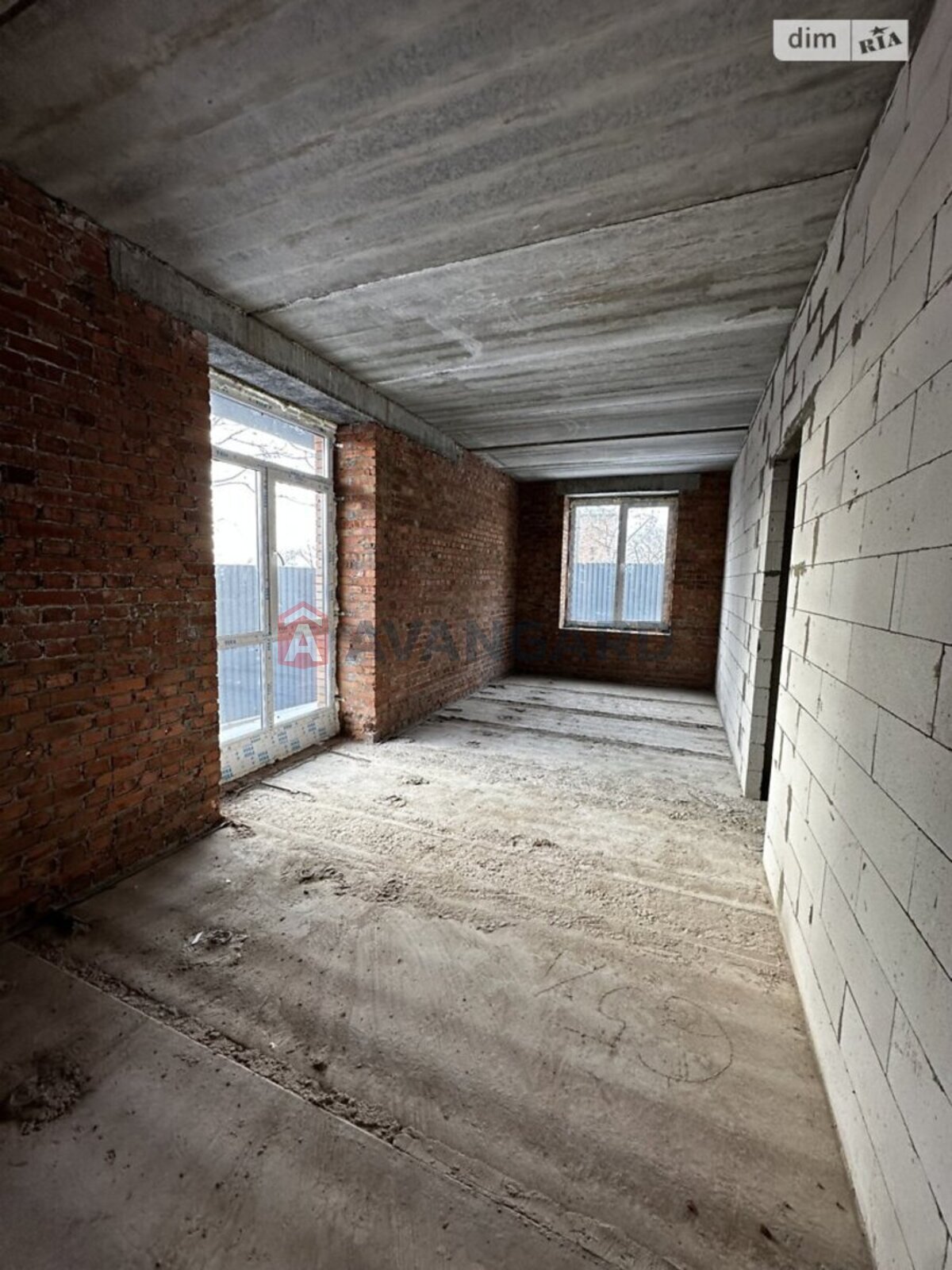 1 ����. ��������, 54/54/25 ��. �., 1/3 ���� ���� 11