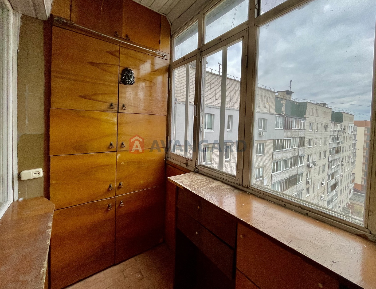 2 ��. ��������, 50/29/7 ��. �., 9/9 ������ ���� 12