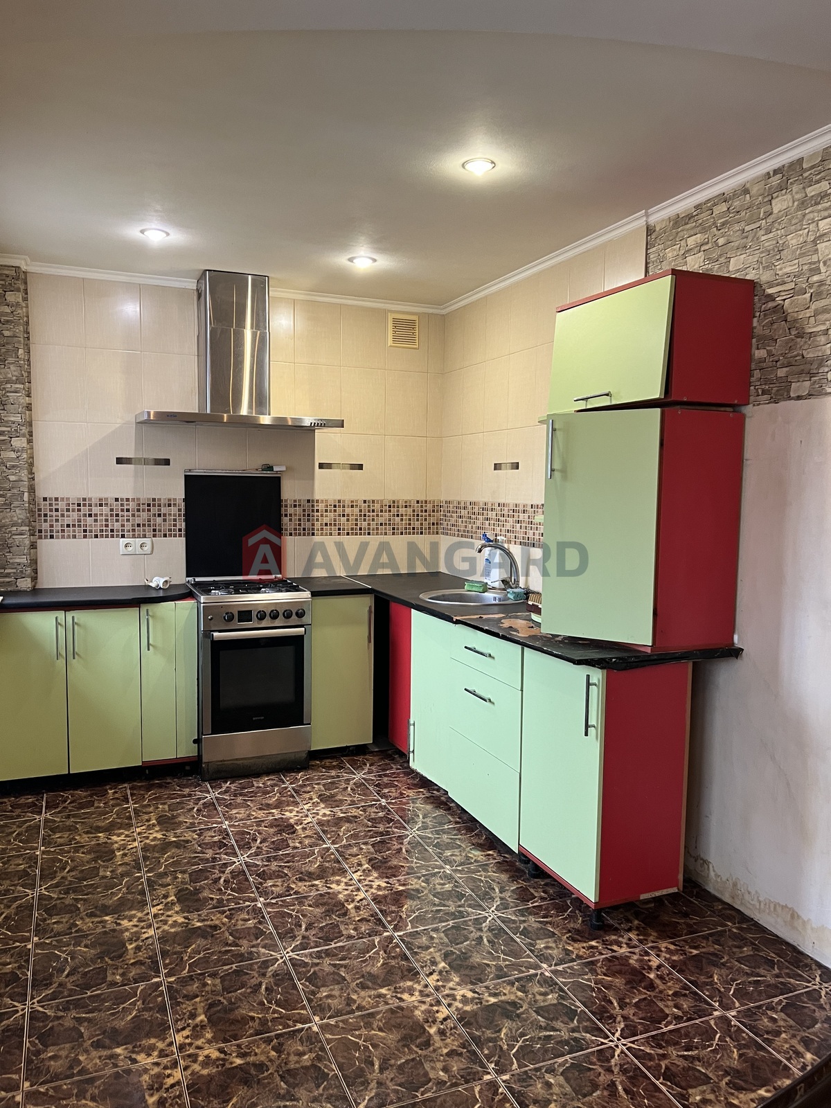 2 ����. ��������, 58/-/6 ��. �., 5/5 ���� ���� 14