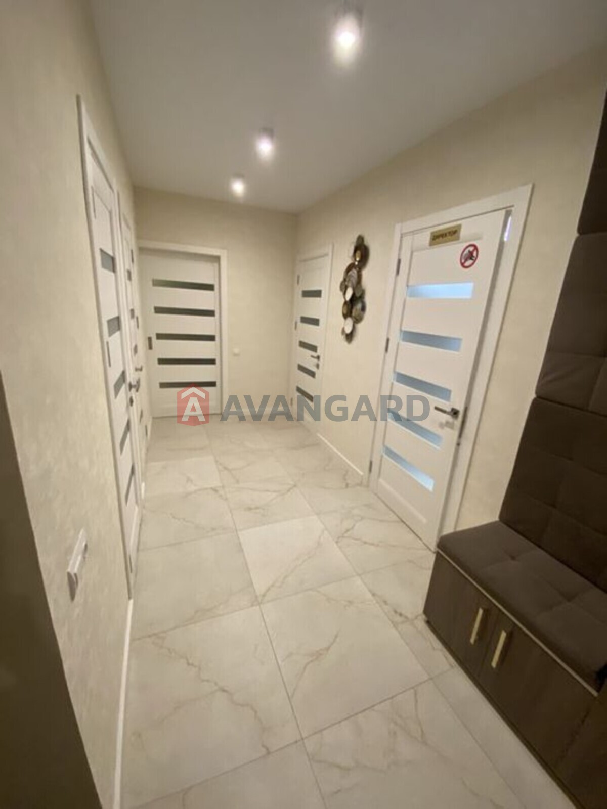 2 ��. ��������, 80/-/18 ��. �., 9/12 ������ ���� 15