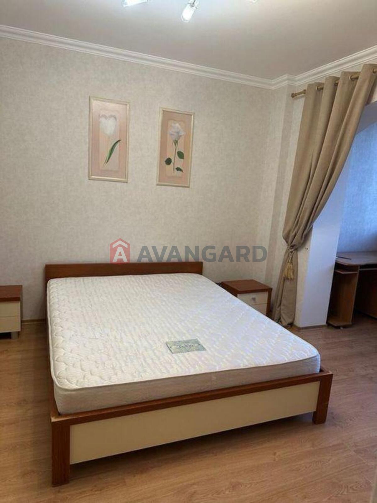 2 ��. ��������, 52/-/10 ��. �., 6/13 ������ ���� 4