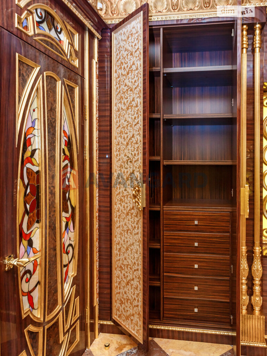 2 ��. ��������, 86/38/15 ��. �., 18/26 ������ ���� 9