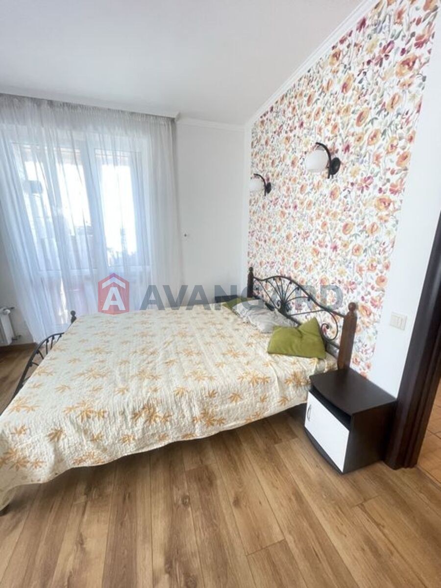 1 ��. ��������, 51/27/11 ��. �., 9/12 ������ ���� 8