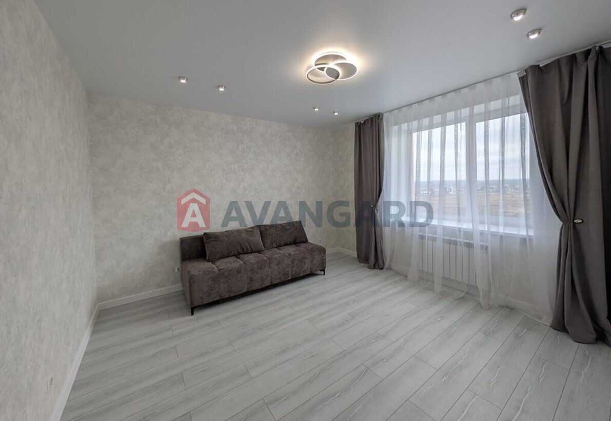 2 ��. ��������, 72/35/14 ��. �., 7/8 ������ ���� 3