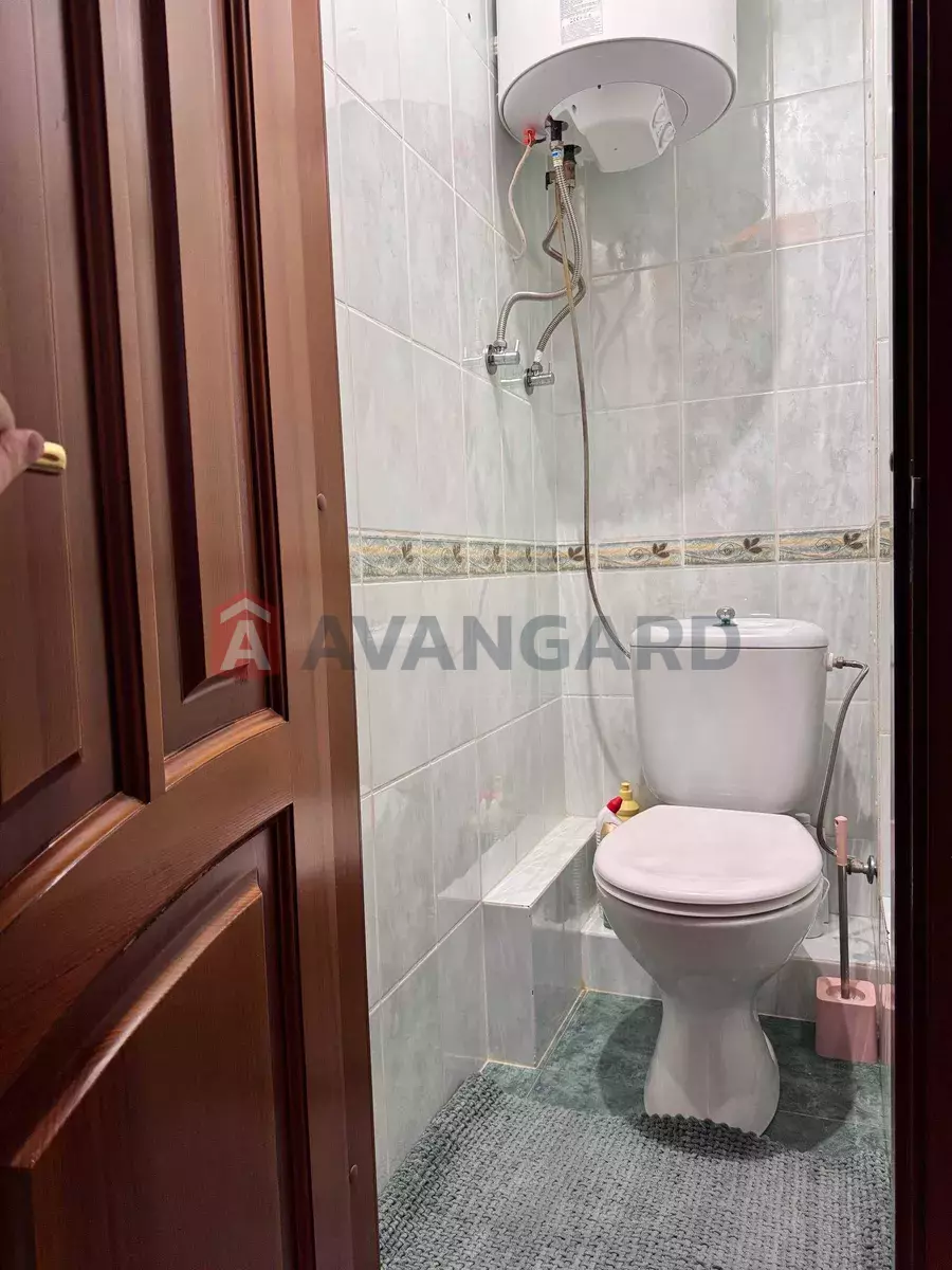 3 ��. ��������, 64/-/11 ��. �., 7/9 ������ ���� 6