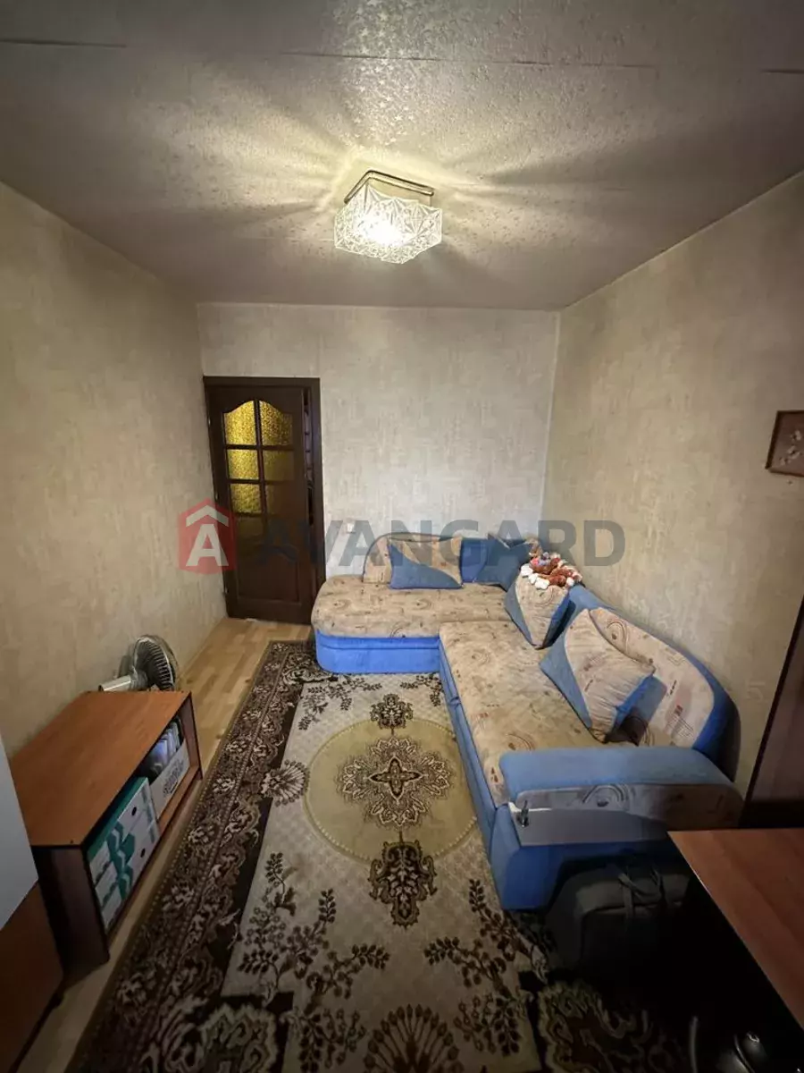 3 ��. ��������, 64/-/9 ��. �., 3/9 ������ ���� 3