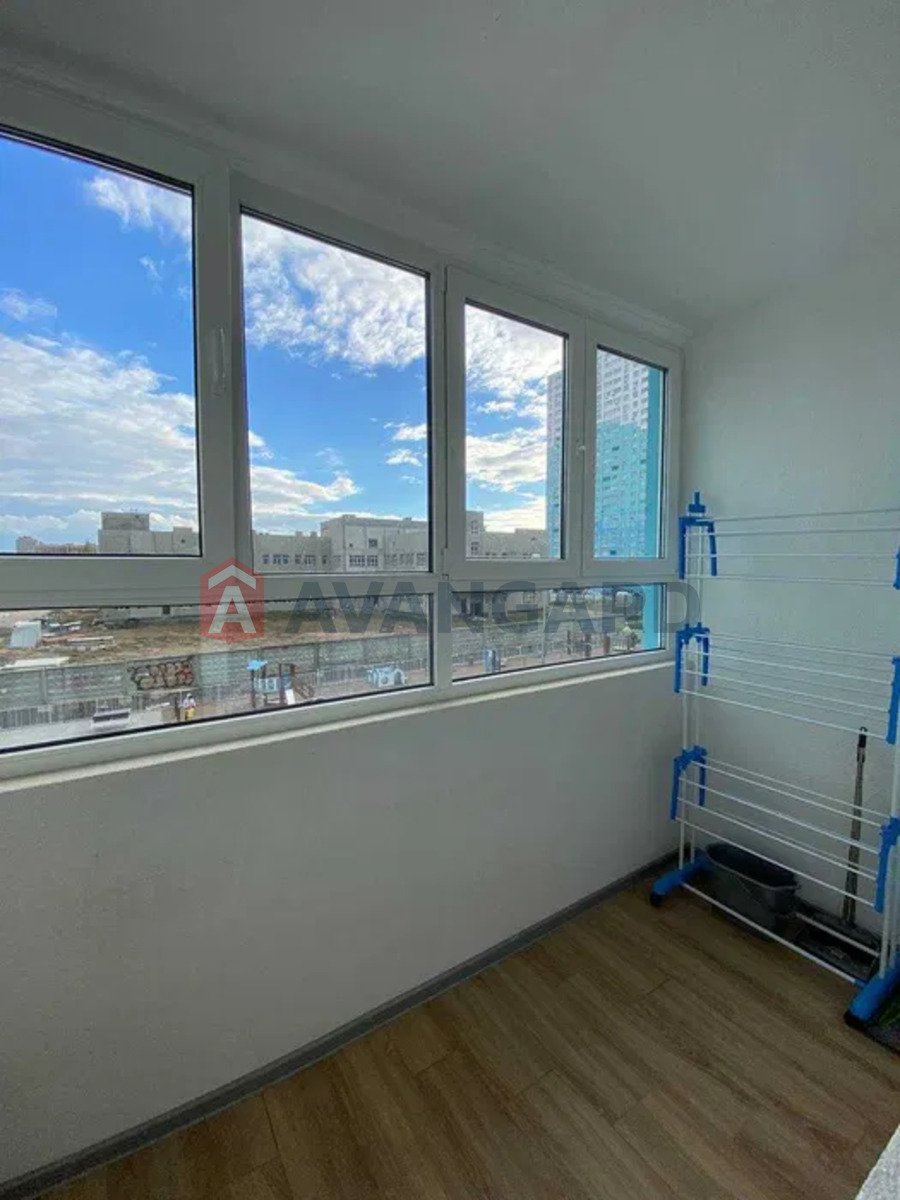 1 ��. ��������, 40/-/10 ��. �., 3/24 ������ ���� 15