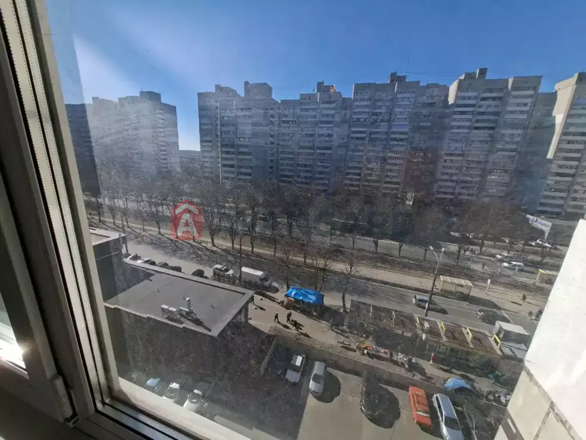 2 ��. ��������, 76/26/33 ��. �., 9/16 ������ ���� 6