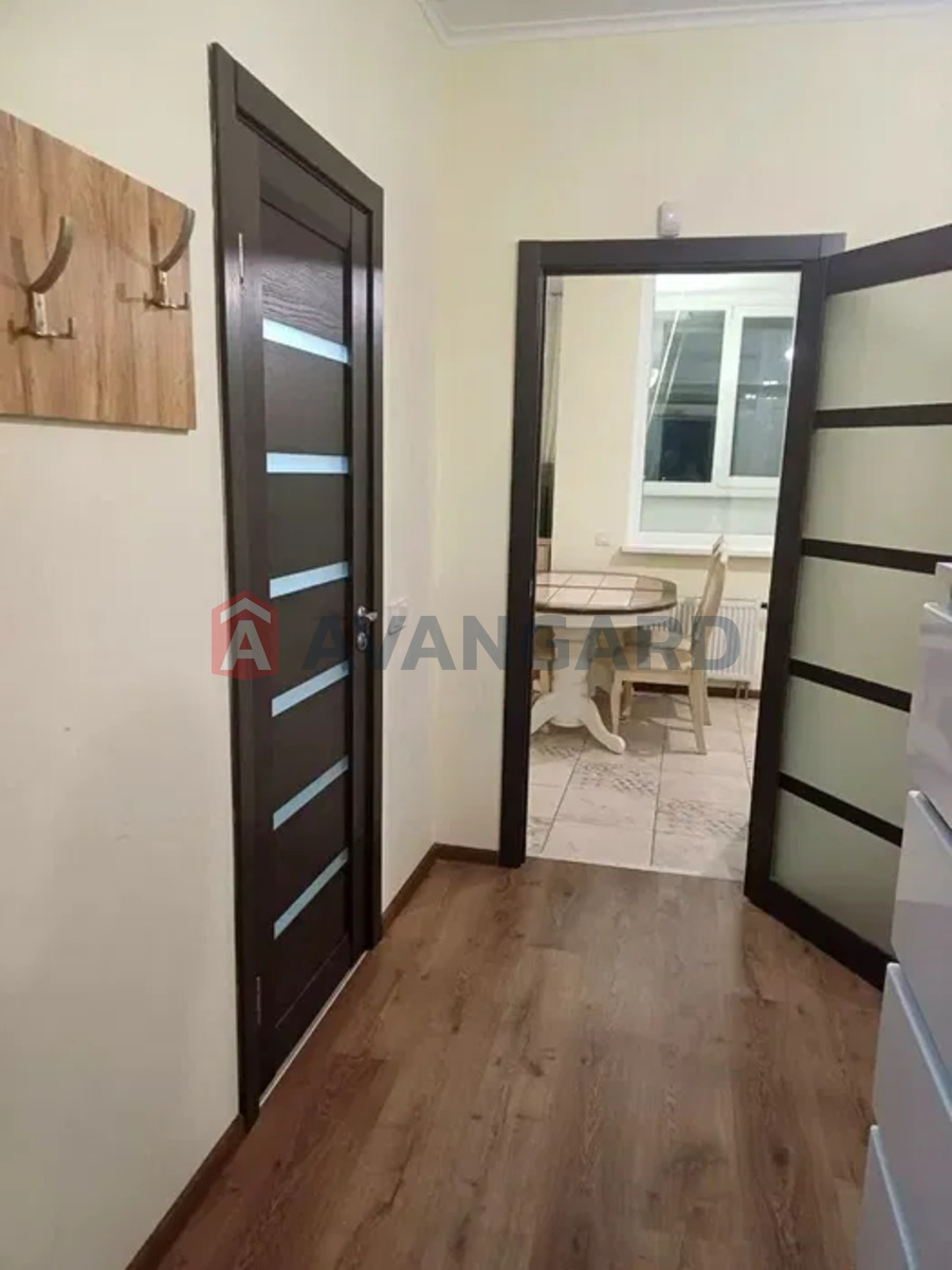 1 ����. ��������, 40/-/10 ��. �., 14/25 ���� ���� 4