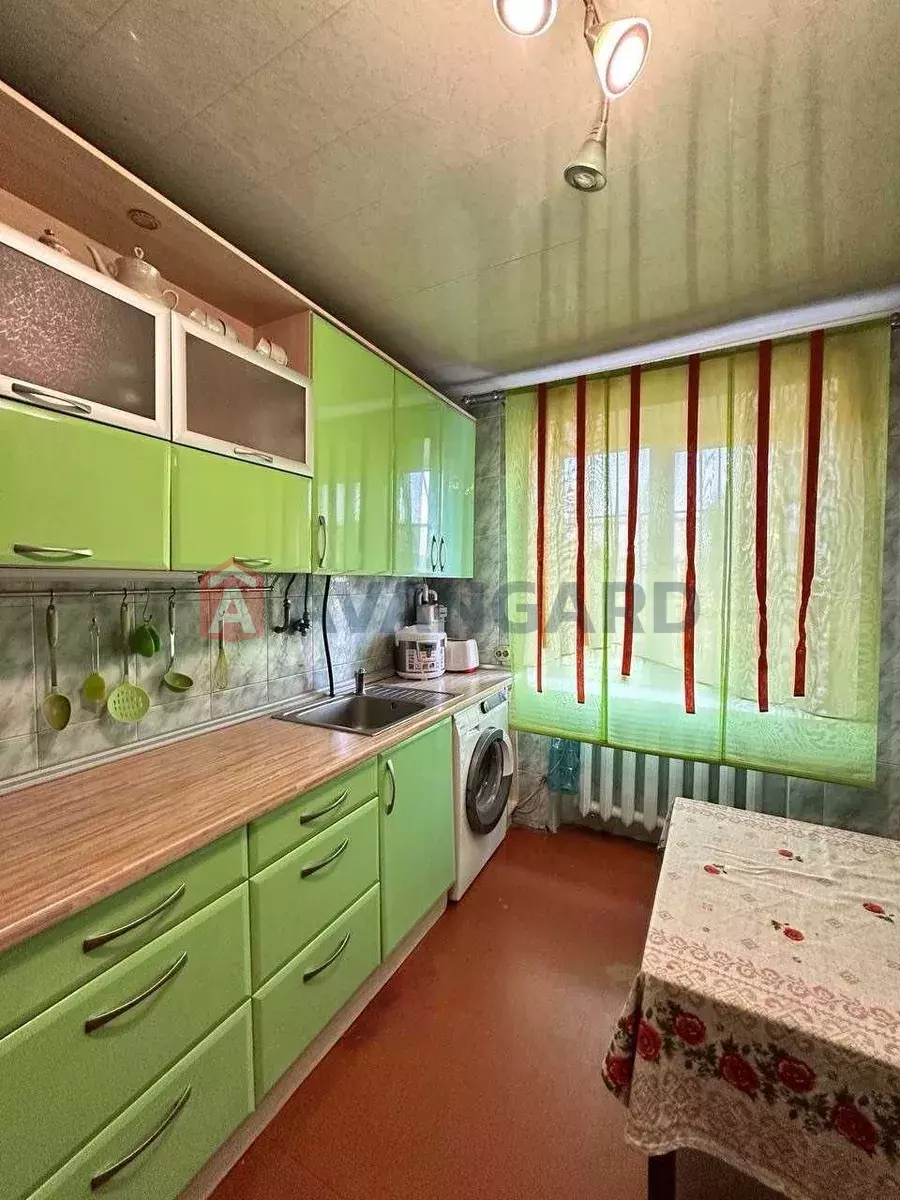 3 ����. ��������, 70/-/10 ��. �., 5/5 ���� ���� 2