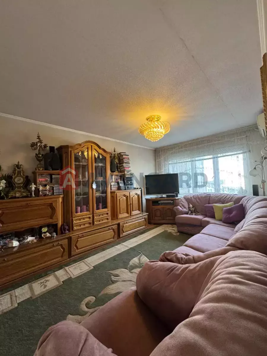 3 ��. ��������, 67/-/9 ��. �., 10/12 ������ ���� 2