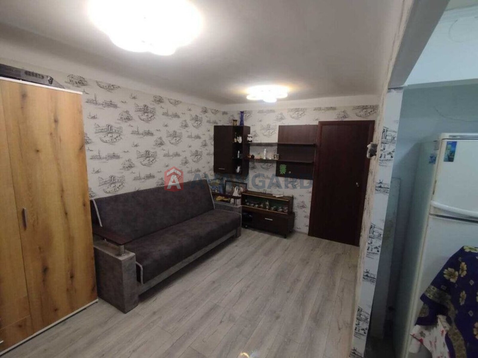 1 ��. ��������, 37/-/9 ��. �., 1/5 ������ ���� 6