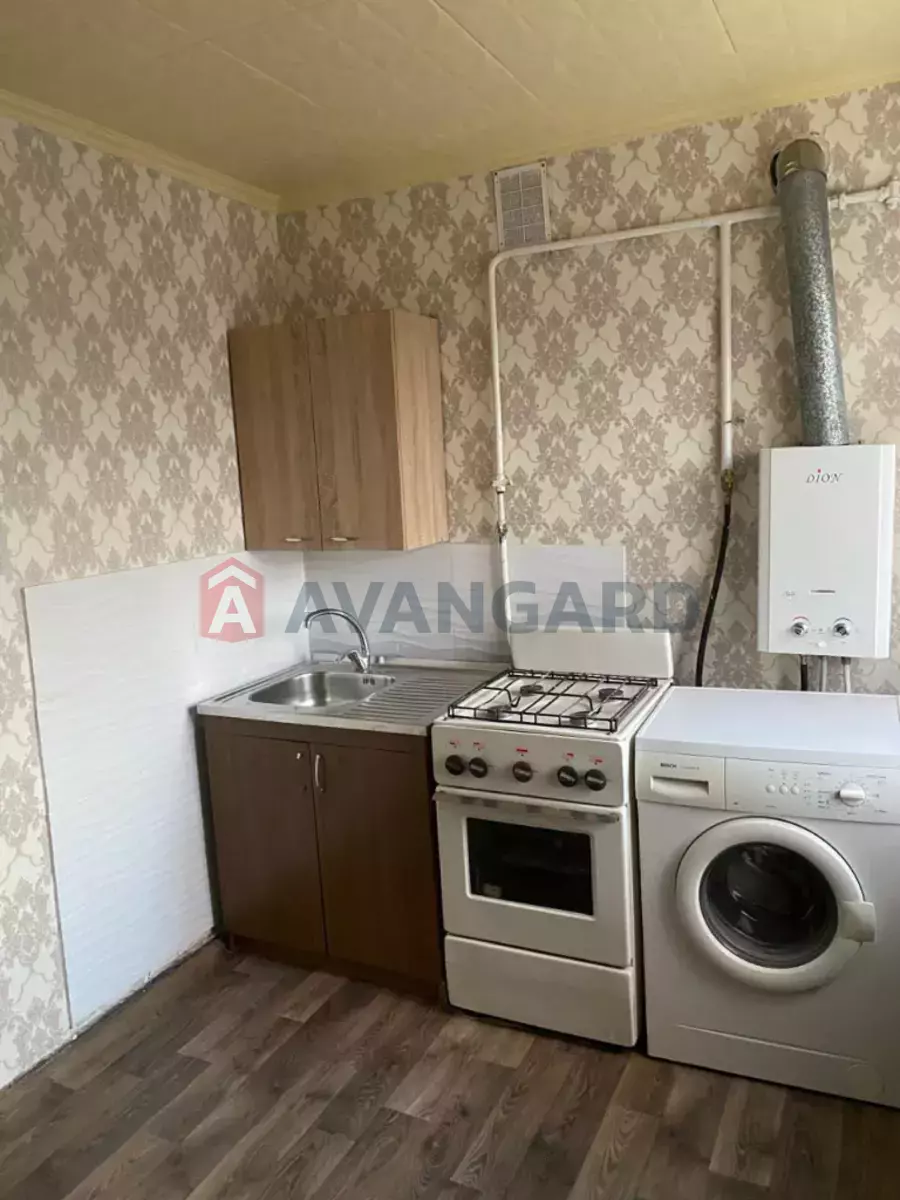 1 ��. ��������, 31/-/- ��. �., 5/5 ������ ���� 8