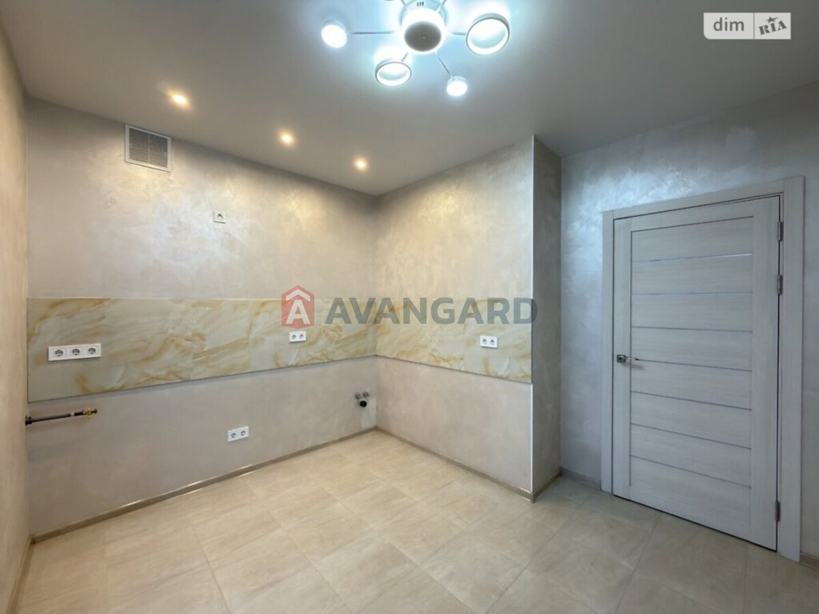 1 ����. ��������, 42/-/19 ��. �., 9/10 ���� ���� 5