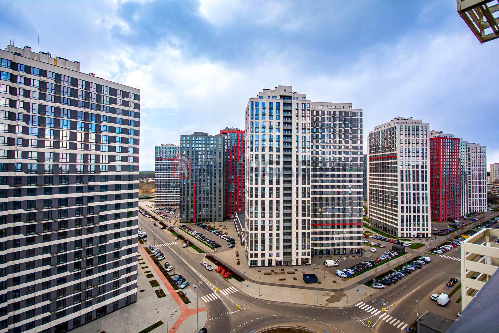 1 ��. ��������, 41/-/15 ��. �., 24/25 ������ ���� 8