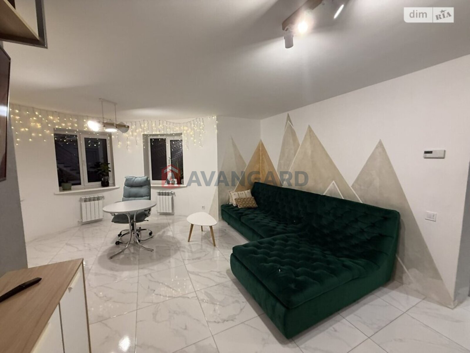 3 ��. ��������, 95/-/- ��. �., 9/10 ������ ���� 21