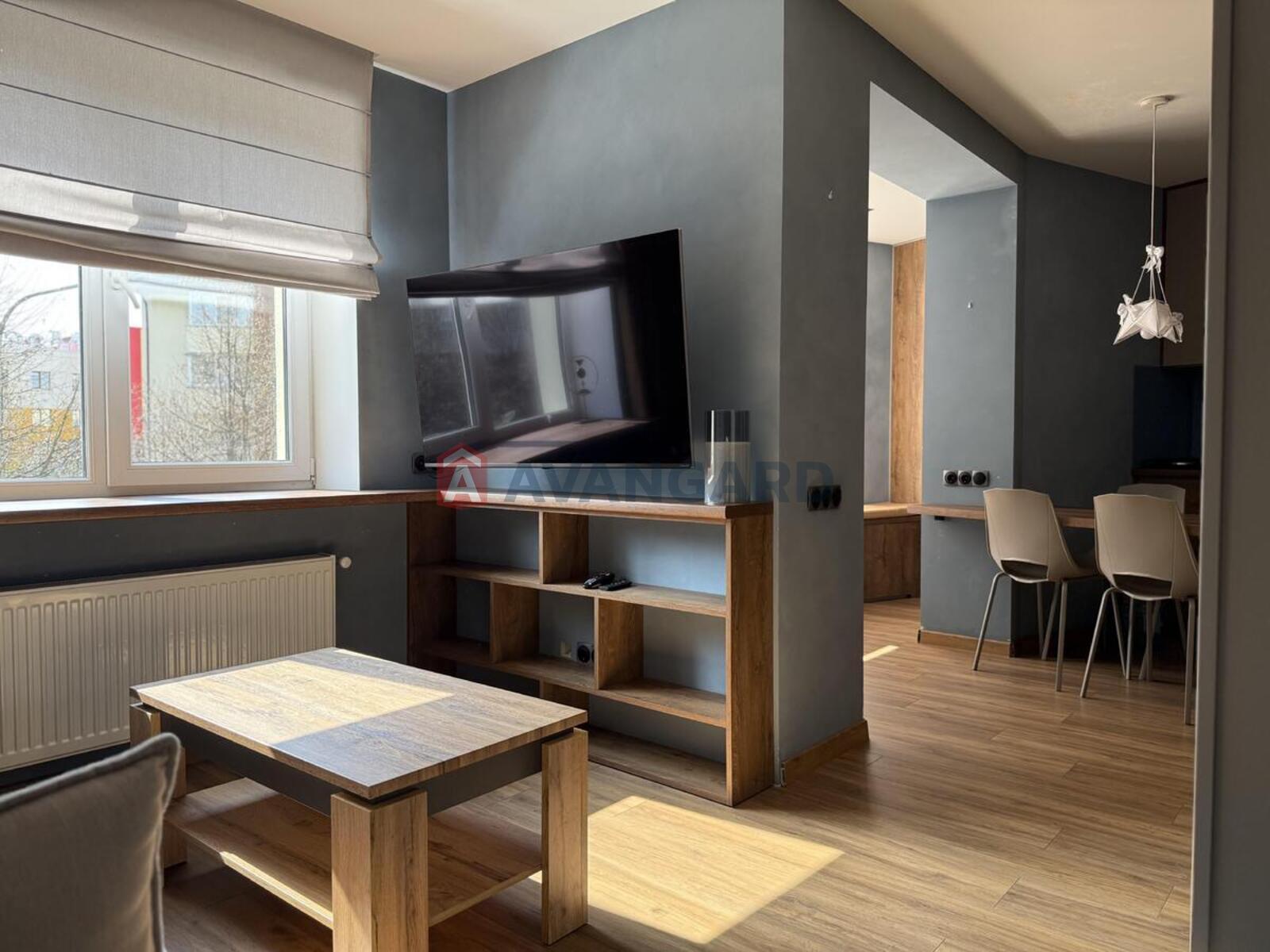 1 ����. ��������, -/-/- ��. �., 2/5 ���� ���� 1