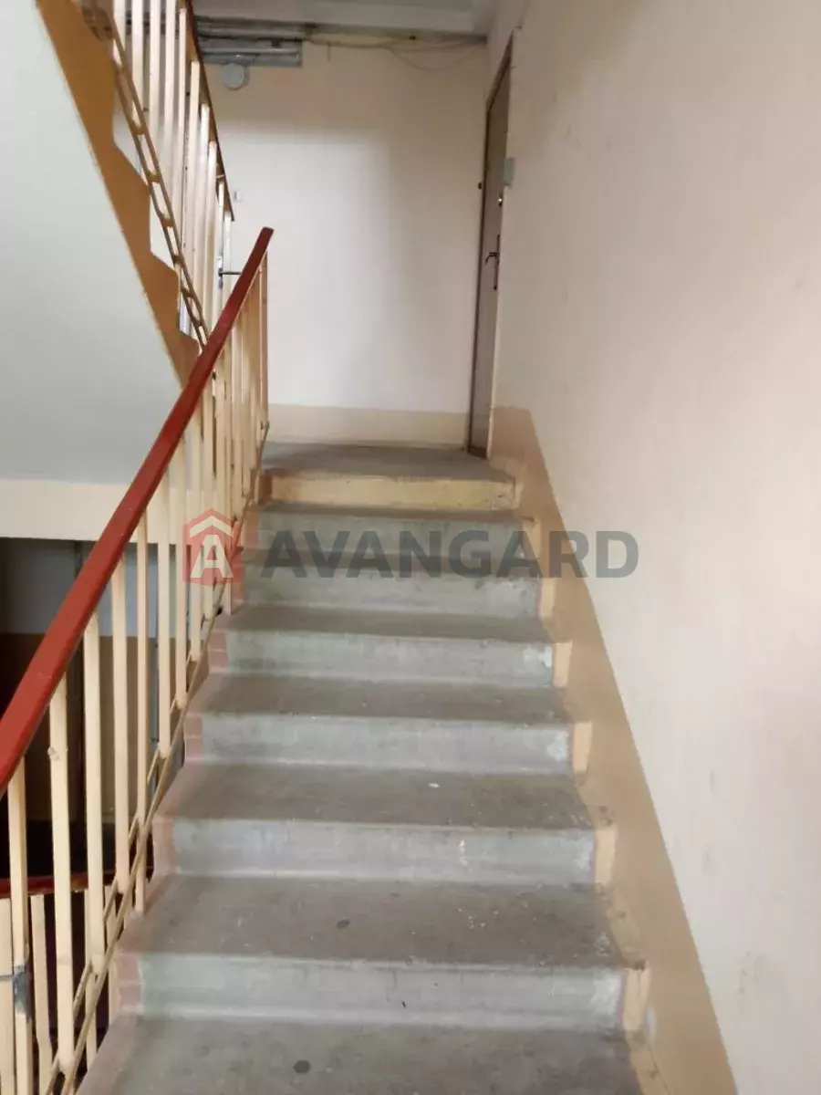 3 ��. ��������, 71/-/9 ��. �., 3/9 ������ ���� 13