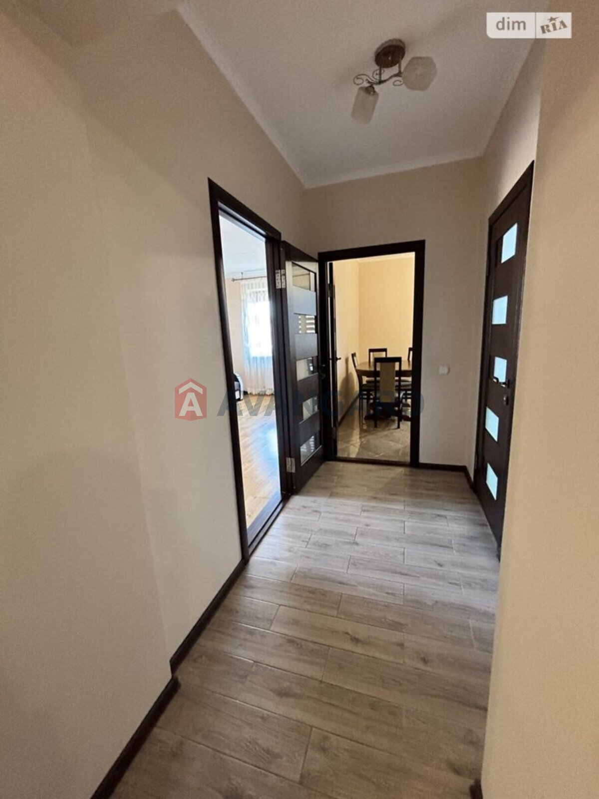 2 ��. ��������, 74/-/- ��. �., 3/5 ������ ���� 5