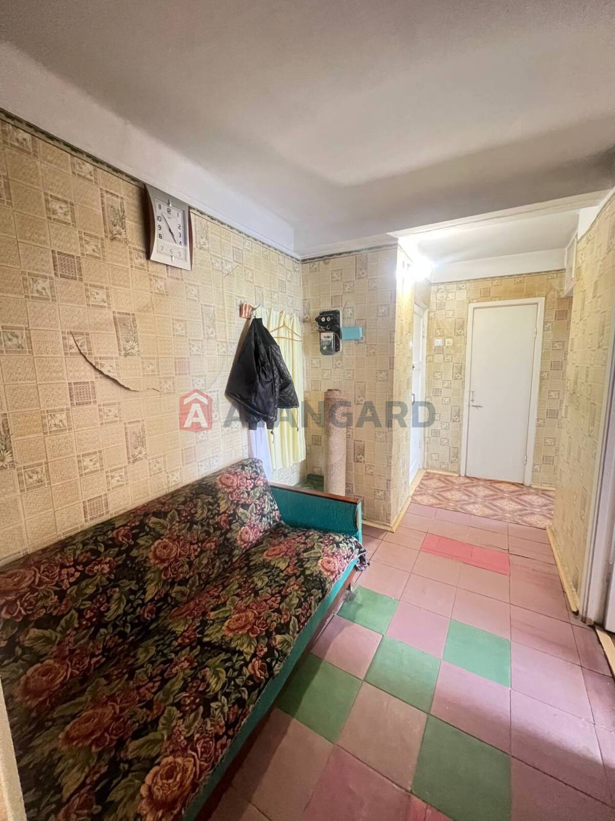 3 ����. ��������, 72/-/7 ��. �., 7/9 ���� ���� 7