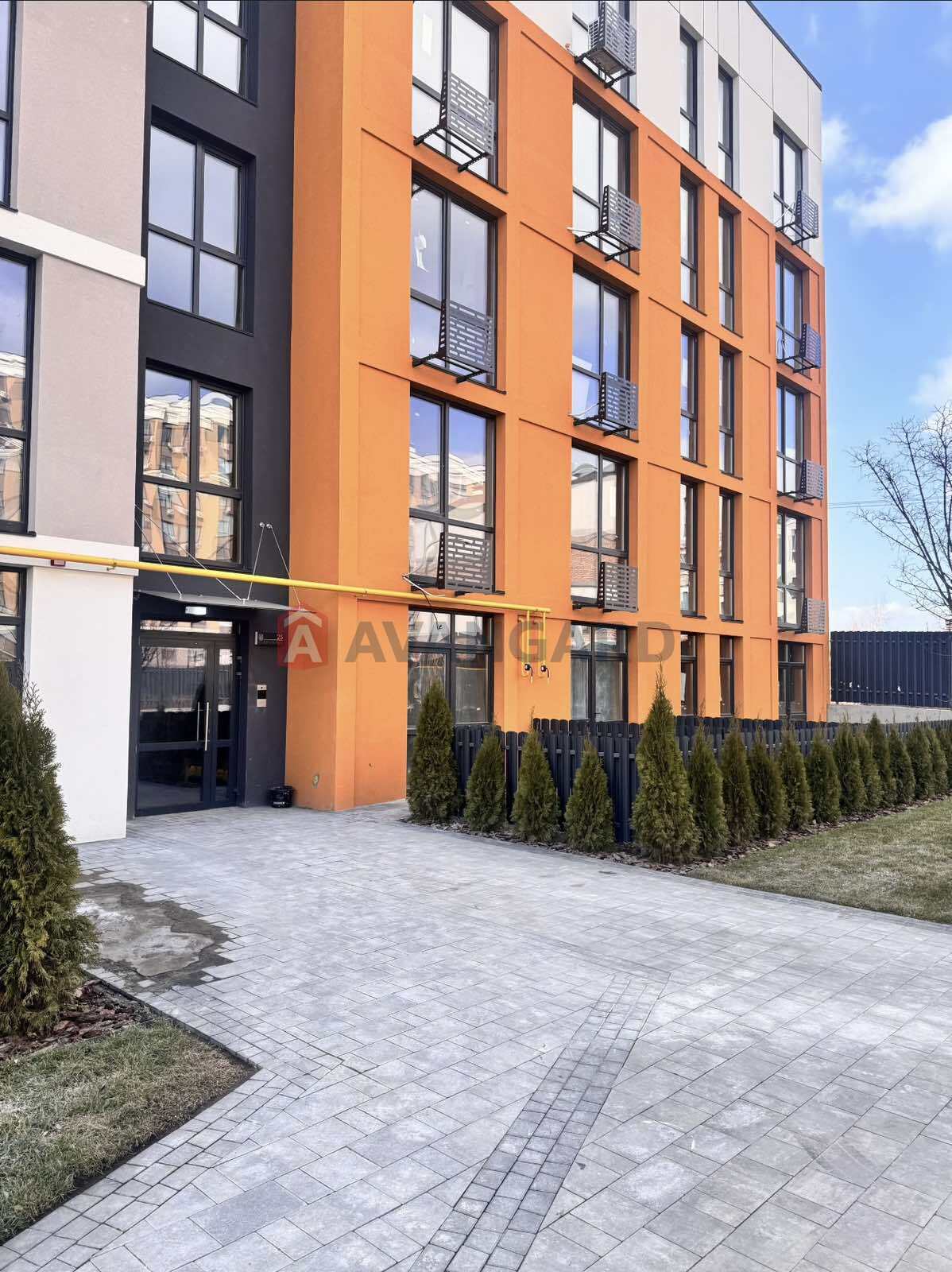 1 ��. ��������, 31,7/-/- ��. �., 3/5 ������ ���� 9